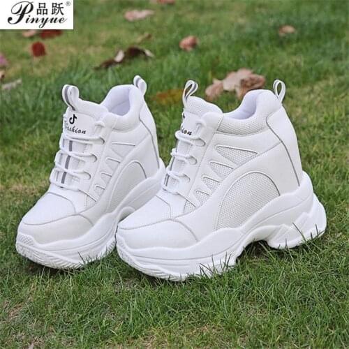 New Fashion Autumn Platform Casual Shoes Thick Sole Sneakers Breathable Woman Flat Heels Mesh Shoes White Shoes