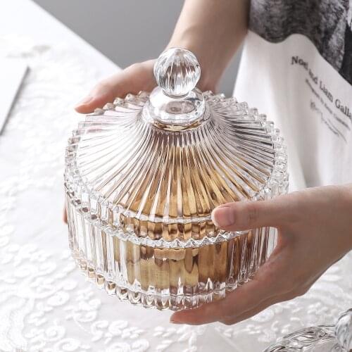 Covered glassy candy tank storage tank European sugar tank transparent glass degaussing bowl, tea table, living room furnishings