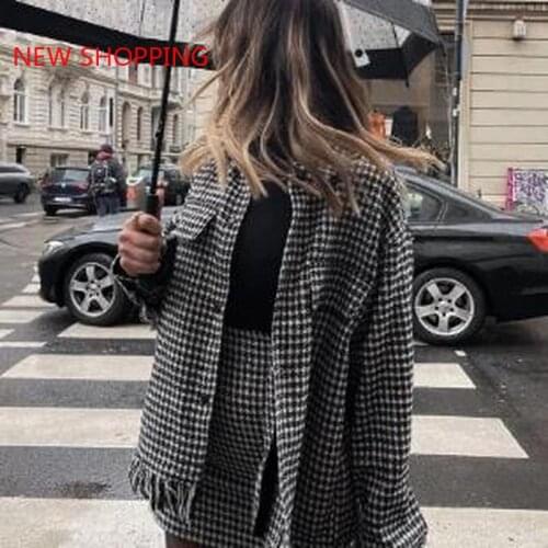 Vintage Plaid Fashion Houndstooth Coat Fall 2021 New Ins European American Gla Fur Edge Tassel Loose Oversized Women Wool Coats