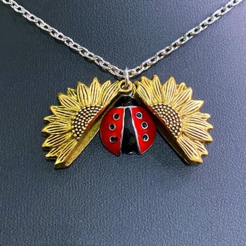 2021 Fashion Ladybird Open Locket Sunflower Necklace Boho Jewelry Alloy Friendship Gifts Ladybug Aesthetics Accessories