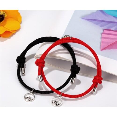 2pcs Couple Magnet Attract Each Other Men and Women Creative Personality Couple Bracelet Charm Girl Bracelet Jewelry Lover Gift