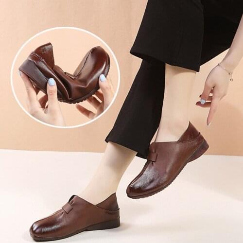 Super Soft Leather Casual Shoes 2021 Spring and Autumn Flat Bottom Retro One Step Two Wear Soft Bottom Peas Shoes Womens Shoes