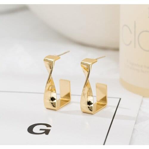 Jaeeyin 2021 New Arrivals Geometric Accessories Minimalist Design Jewelry Trendy Twist Stud Earrings Gift for Women Girl Lady