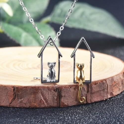 Retro exquisite cute kitten sitting on the window sill two-color geometric jewelry ladies engagement wedding pendant necklace