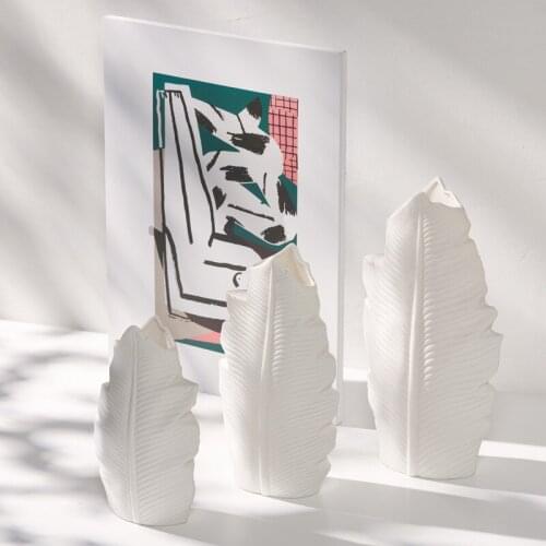 Nordic Creative Leaf Ceramic Dry Flower Vase Living Room Decorative Ornaments Flowers Arrangement Home Decoration Accessories