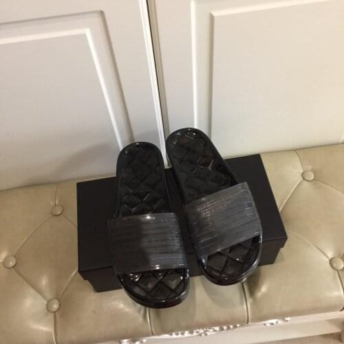 2021 new transparent jelly shoes travel fashion beach shoes home couple slippers womens sandals