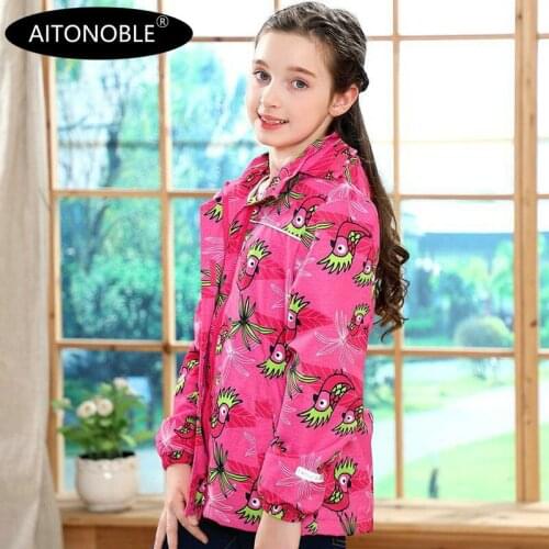 New Girls' Winter Jacket Windbreak Plus Velvet Thick Warm Windproof Kids Coats Mountaineering Hooded Waterproof with a Cute Bag