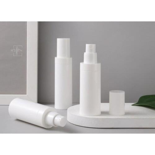 30ml airless bottle with white pump white lid can used for serum/lotion/foundation/ water plastic bottle