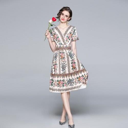 2021 Womens Summer Dress European Retro Style V-neck Printed Short-sleeved Dress New Waist Female Dresses X253