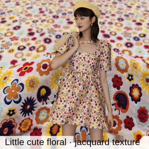 Little playful floral three-dimensional yarn-dyed cheongsam brocade fabric sewing fabric factory shop not out of stock