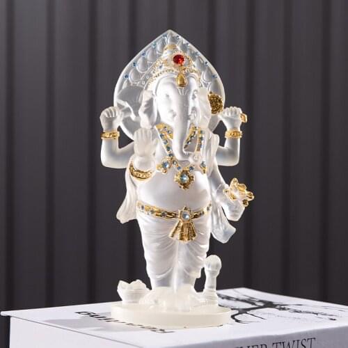Lucky Trunk God Ornaments Thailand Living Room Entrance Desktop Home Protection Amulet and Feng Shui Elephant Home Ornament