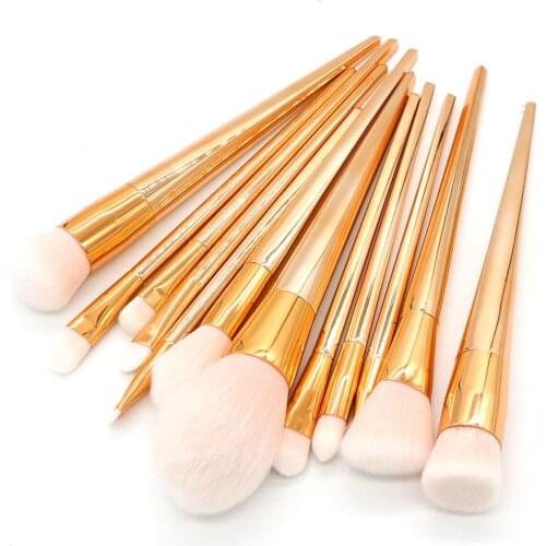 High-end 7 full set of Makeup Brushes and Beauty Tool portable belt, soft touch and easy to apply makeup