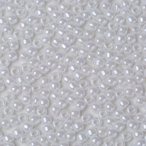 Taidian 3grams TOHO SeedBead 11/0 Opaque Lustered Navajo White 122 DIY Garment Beads 2.0mm About 300pieces