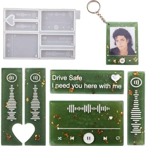 Crystal Resin Silicone Epoxy Film with Music Player Voice Lovers Love Keychain Epoxy Mirror Jewelry Silicone Mold