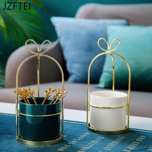 European Luxury Ceramic Bowl With Stainless Steel Fork Sweet Fruit Bowl Fruits Decoration For Home Table Utensils Crockery