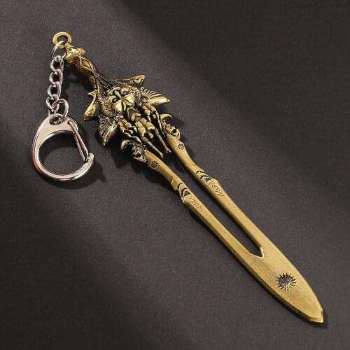 Hot Sale God of War 4 Kratos Sword Keychain for Men Women Car Keyring Key Chain Jewelry Accessories Llavero