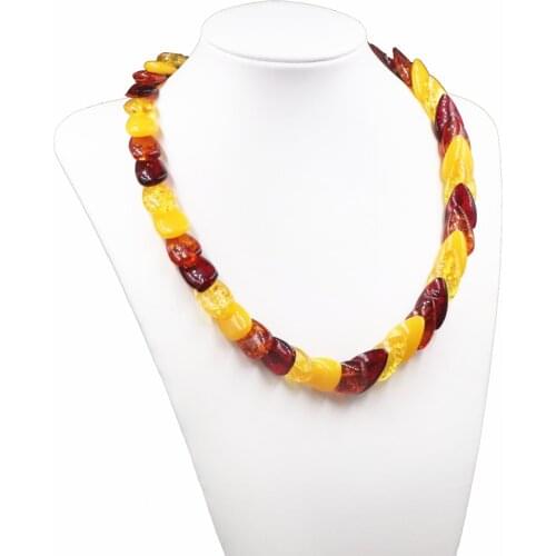 African Jewelry Exaggerated Necklace for Women Versatile Short Chain Necklace Imitation Resin Ambers Beads String Necklaces B348