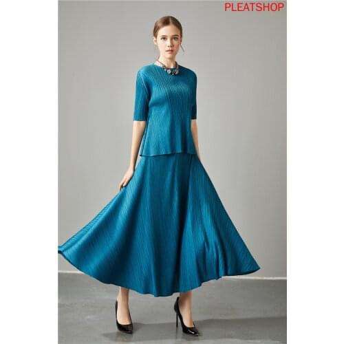 MIYAKE New Style Winter Skirt set WOMEN 'S Suit Elegant Commuting Tops Skirt Set Solid Color Half-sleeve Shirt Crew Neck Set