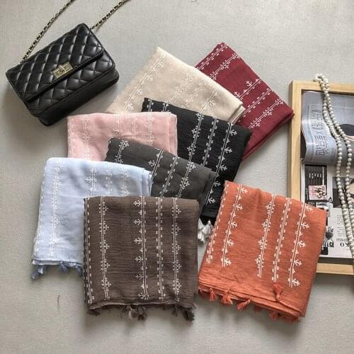 Newest Women Fashion Embroider Floral Viscose Shawl Scarf Plain Foaming Wrap Pashmina Tassel Foulard Stole Bufandas Muslim Hijab