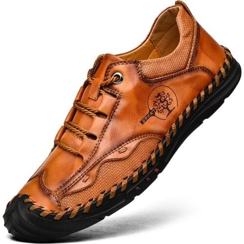 Fashion Mens Casual Shoes Leather Breathable Mens Sneakers Leather Handmade Loafers Brand Driving Shoes Luxury Flat Moccasins