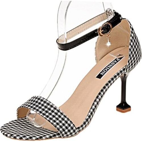 The Wild Net Red Chic Open Toe Lattice Sandals With A Buckle Stiletto Heels Female Summer 2019 New Korean Version