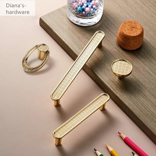 Luxury Modern Gold Handle Zinc Alloy Nordic Cabinet Drawer Wardrobe Door Knob Kitchen Door handles and Knobs Furniture Hardware