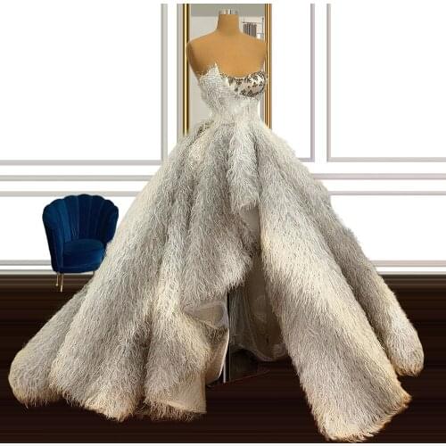 Robe mariée kleider damen robe longue femme vestido noiva Luxury Feathers Short Front Long Back Wedding Dress