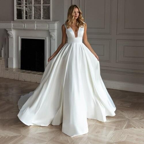 Simple Satin A Line Wedding Dress 2022 V Neck Backless With Big Bowknot Bridal Gown Chapel Train Brides Dress Vestido De Novia