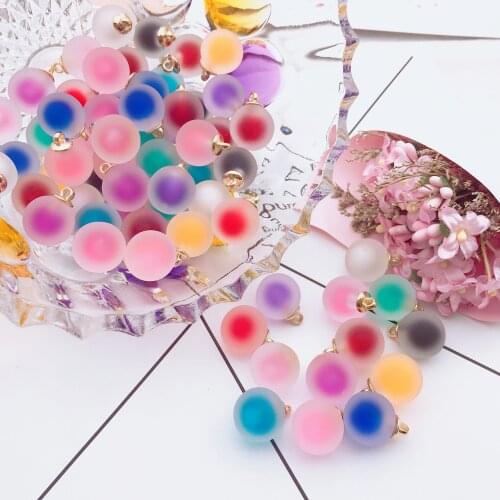 Fashion Jewelry Accessories Couples Women Girl Acrylic Unique Bead Keyring Charms Earring Charms Bag Pendant Car Holder Trinket