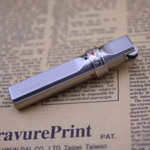 Straight Into The Blue Fmale Grinding Wheel Windproof Inflatable Lighter Poetable Butane Gas Cigar Lighter Gift for Boyfriend