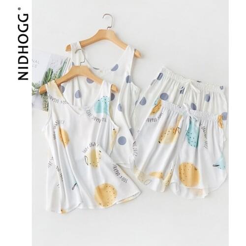 2020 Summer Womens Pajamas Satin Fresh Cute 2-Color Vest Shorts Pyjamas Sleeveless Viscose Printing Sleepwear Sexy Clothes