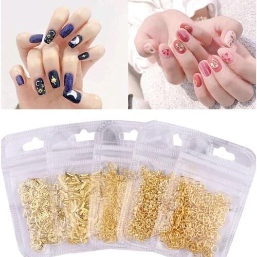 1 Bag(500pcs) Nail Art Rivet Alloy 2 Colors (Silver/Gold) Charming Rivet 4 Styles (Moon/Star...) Nail Tips Art Decoration Rivets