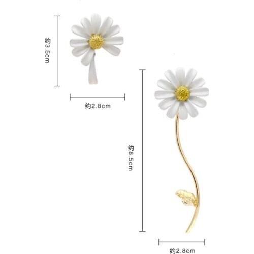Fashion Asymmetrical small daisy flower earrings Crystal Woven Flower Color Earrings for women