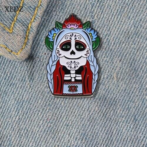 XEDZ Cartoon horror old lady enamel brooch costume braided lotus dark old man badge friends overcome decoration gifts
