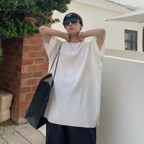 Summer Hong Kong wind trend pure white T-shirt loose compassion ice silk five-point sleeve T-shirt mens Korean shirt