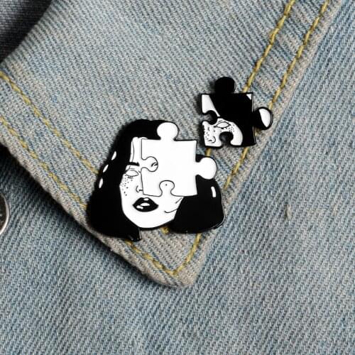 Puzzle Face Enamel Pin Jigsaw Puzzle Pieces Brooches Backpack Clothes Lapel Pin Halloween Badge Punk Gothic Jewelry Gift Friends