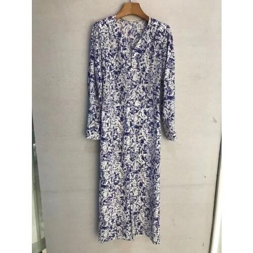 2021 new Womans White Blue Abstract Print Midi Dress V-neck Long Sleeves Front Slit Fashion Long Silk Dress