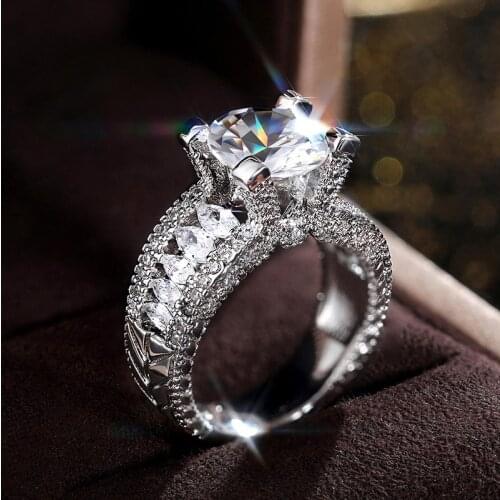 Luxury Fashion Ladies Engagement Proposal Full of Exaggerated Zircon Ring Hot Selling Prom Party Ring Female Jewelry