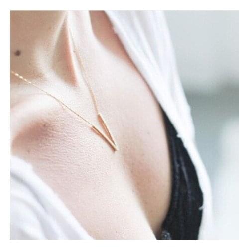 2020 Simple Jewelry Minimalist Female Short Geometric V-shaped Alloy Pendant Necklace Metal Clavicle Chain Ladies Necklace