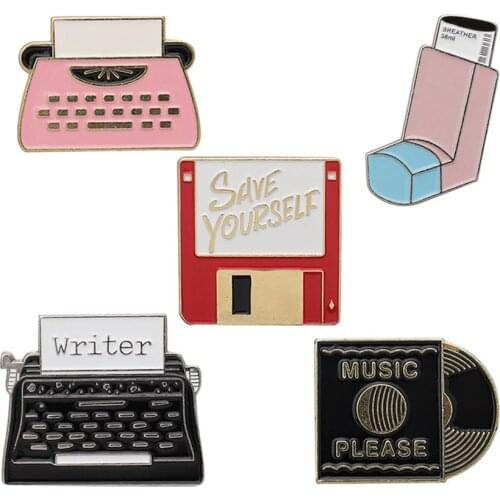 Gothic Style Typewriter Enamel Badges Brooches For Women Vintage Lapel Pins Metal Badges For Clothes Decorative Womens Brooch