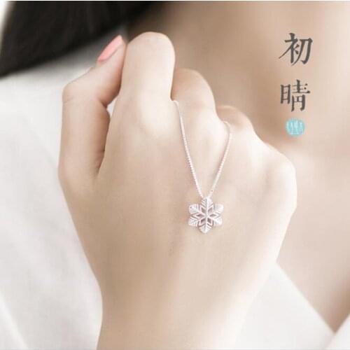 Fine 925 Sterling Silver Jewelry Elegant Hollow Snowflake Flower Necklace for Women Girl Clavicle Chain Sweet Gifts Female SN220