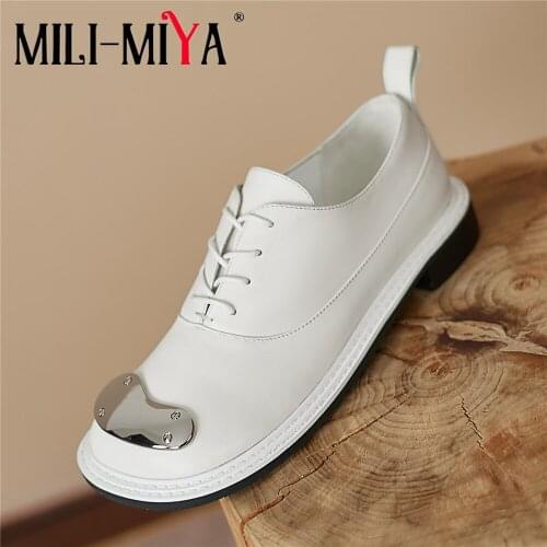MILI-MIYA Japanese Literary Retro Pumps Round Toe Student Girl Platform Chunky Heels Metal Decoration Spring Autumn Shoes Black
