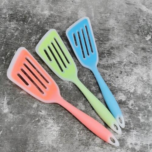 Silica Gel Integrated Extended Stir-fry Shovel Non-stick Pan Silica Gel Chinese Shovel Pan Spatula Kitchen Accessories Cooking