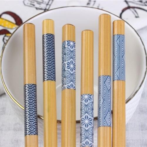 Japanese Natural Wooden Chopsticks Puffer Fish Sushi Blue Pattern Wood Chop Sticks Restaurant Decorations Bamboo Chopsticks
