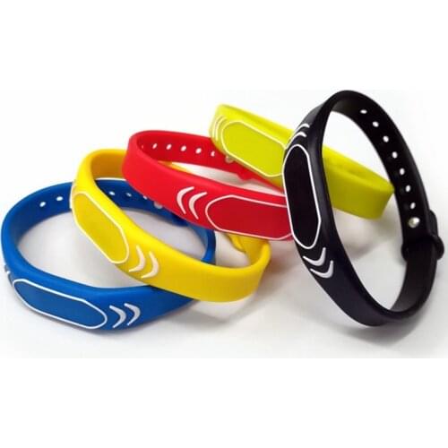 100Pcs Wrist Access Card Customizable Intelligent Induction Waterproof Soft Silicone Material IC Access Control Bracelet Card