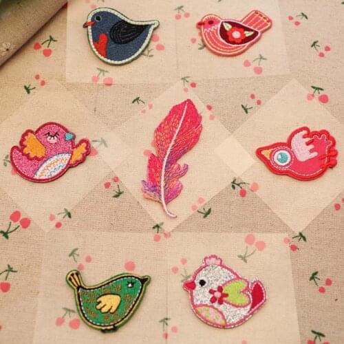 Birds Feather Patch Embroidery Iron On Patches For Clothes Dresses DIY repair or decoration of trousers Accessory