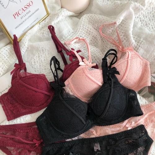 Wriufred Sexy thin cotton half-cup bra set comfortable gathered embroidery ladies underwear underwire deep V lace lingerie