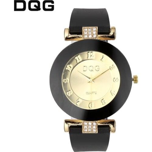 Simple quartz ladies watch, black and white, minimalist design, silicone strap, large dial, creative fashion quartz watch