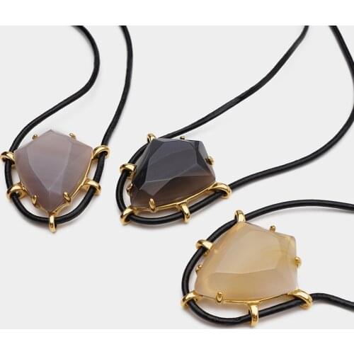 Amorita boutique Simple and elegant geometric pendant necklace