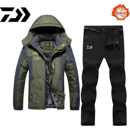 DAIWA Fishing Clothes Sets Outdoor Fishing Clothing Winter Keep-warm Men Fishing Suit Breathable Fishing Jacket Plus Velvet